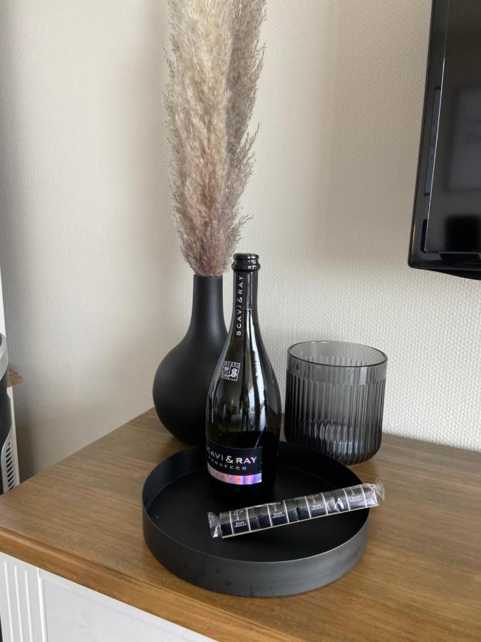 Timmendomizil - Schöne In Bester Lage - Sonnenseite Apartment *